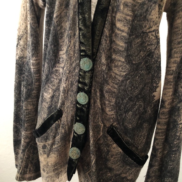 Share Spirit Japanese Cardigan - Picture 6 of 15